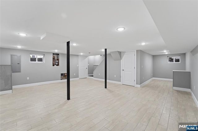64 Morningside Road, Verona, NJ 07044