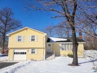 75 Bates Drive, East Hartford, CT 06108