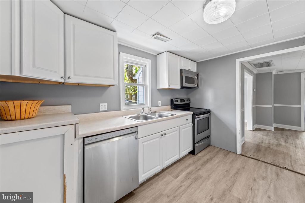 Image 19 of property listing at 306 ATLANTIC AVE, Salisbury, MD 21804