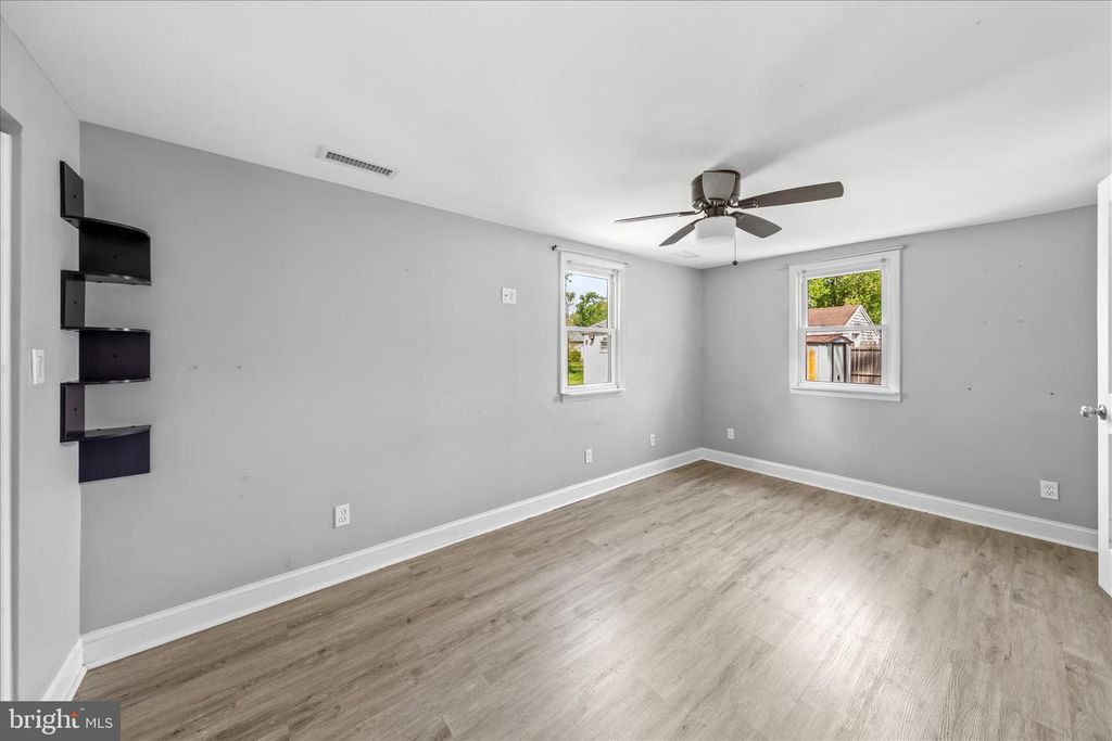 Image 26 of property listing at 306 ATLANTIC AVE, Salisbury, MD 21804