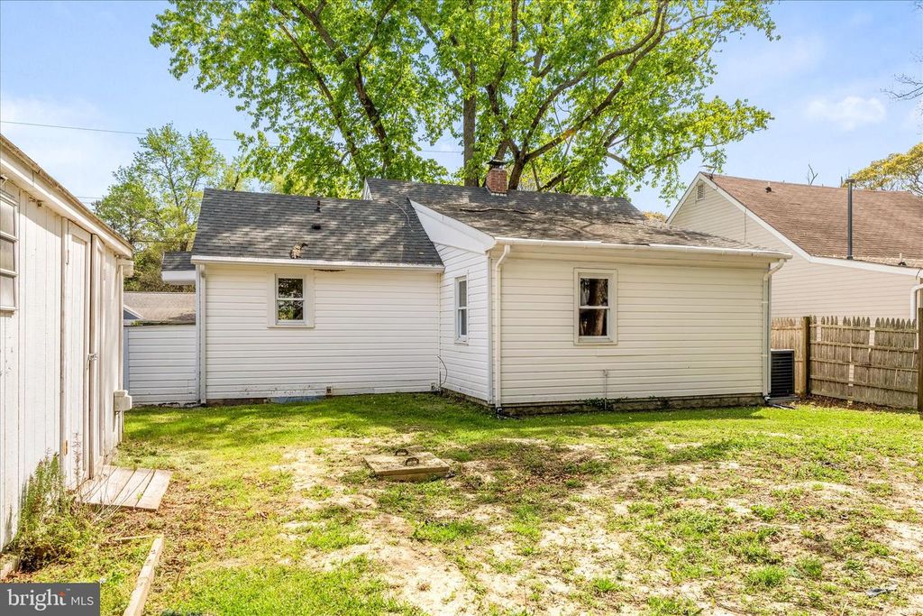 Image 29 of property listing at 306 ATLANTIC AVE, Salisbury, MD 21804