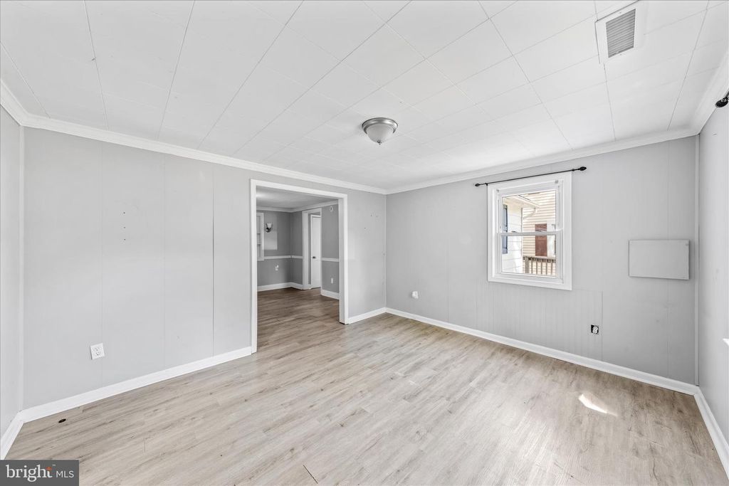 Image 7 of property listing at 306 ATLANTIC AVE, Salisbury, MD 21804