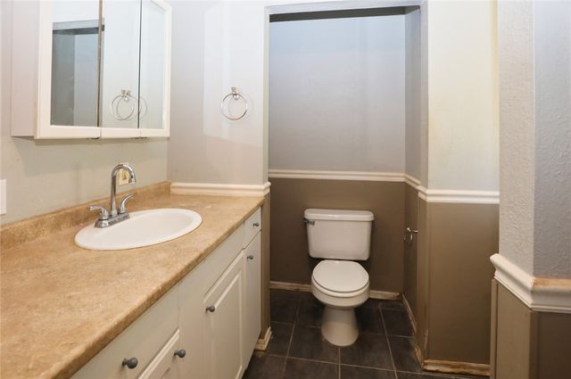 15787 24th, Clearlake, CA 95422