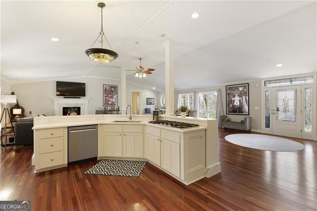 5259 Vernon Springs Trail, Sandy Springs, GA 30327