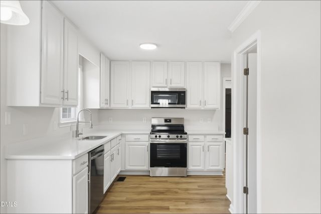 1029 Blue River Farm Drive, Raleigh, NC 27603