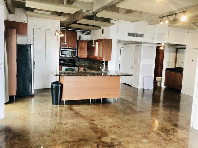 2016 Main Street 1822, Houston, TX 77002