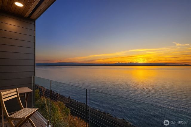 12306 Possession Lane, Edmonds, WA 98026