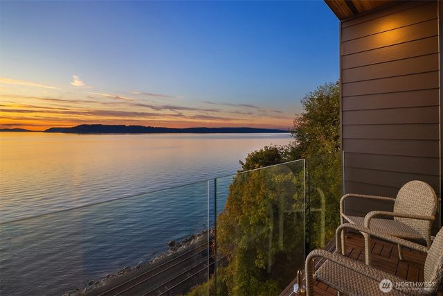 12306 Possession Lane, Edmonds, WA 98026