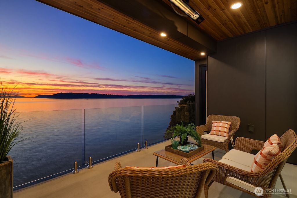 12306 Possession Lane, Edmonds, WA 98026