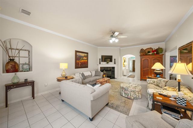 4954 Winding Timbers Circle, Humble, TX 77346