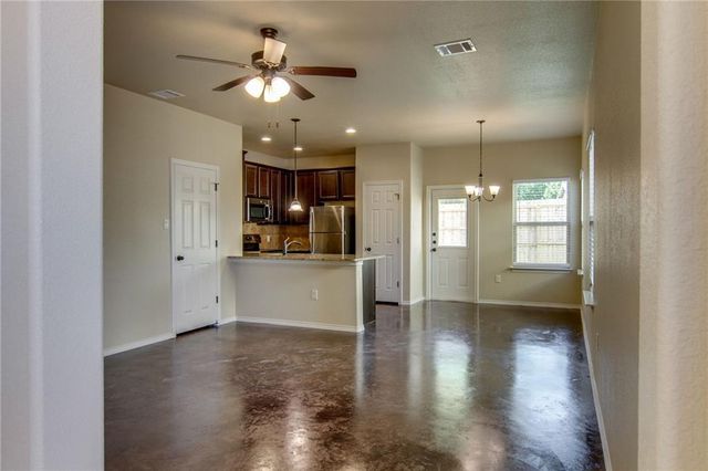 182 Samuel DR B, Buda, TX 78610