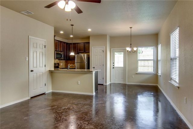 182 Samuel DR B, Buda, TX 78610