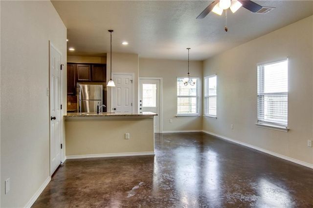 182 Samuel DR B, Buda, TX 78610