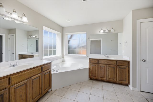508 N Willow Creek Street, Jenks, OK 74037