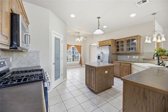 508 N Willow Creek Street, Jenks, OK 74037