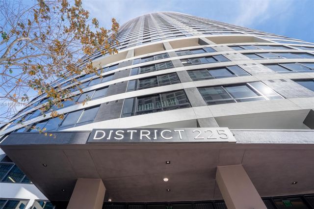 225 N Miami Avenue 3307, Miami, FL 33128