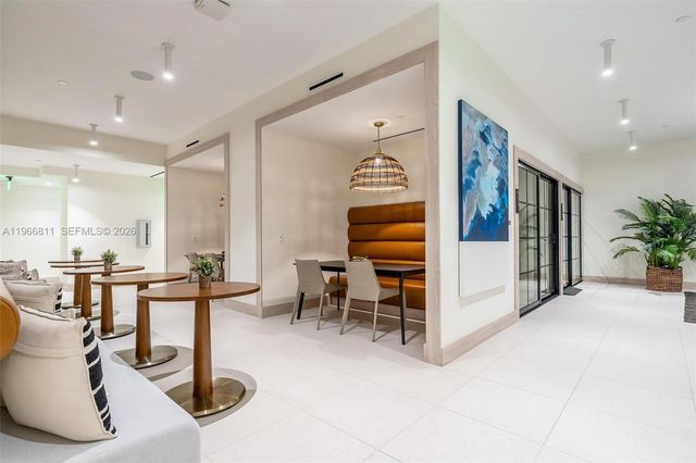 225 N Miami Avenue 3307, Miami, FL 33128