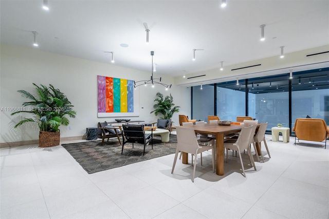 225 N Miami Avenue 3307, Miami, FL 33128