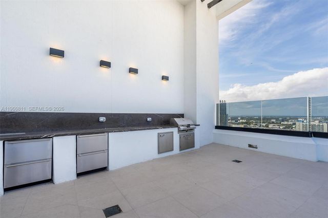 225 N Miami Avenue 3307, Miami, FL 33128