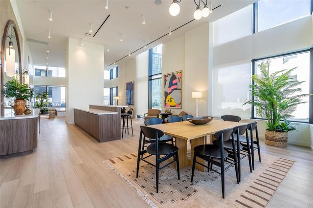 225 N Miami Avenue 3307, Miami, FL 33128