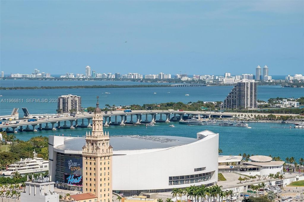 225 N Miami Avenue 3307, Miami, FL 33128