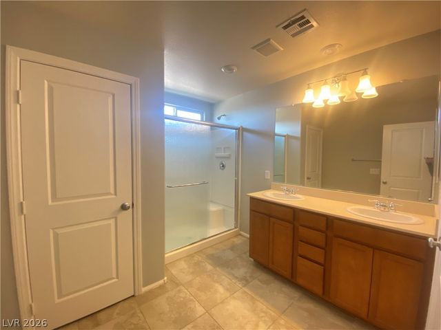 8489 Green Alder Court, Las Vegas, NV 89113