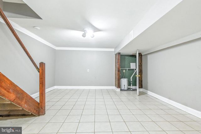 111 GATEWAY DR, Newark, DE 19711