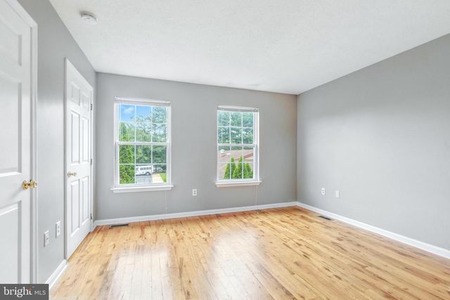 111 GATEWAY DR, Newark, DE 19711