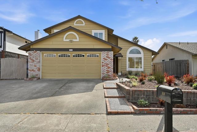 450 Nikki Dr, Santa Rosa, CA 95401
