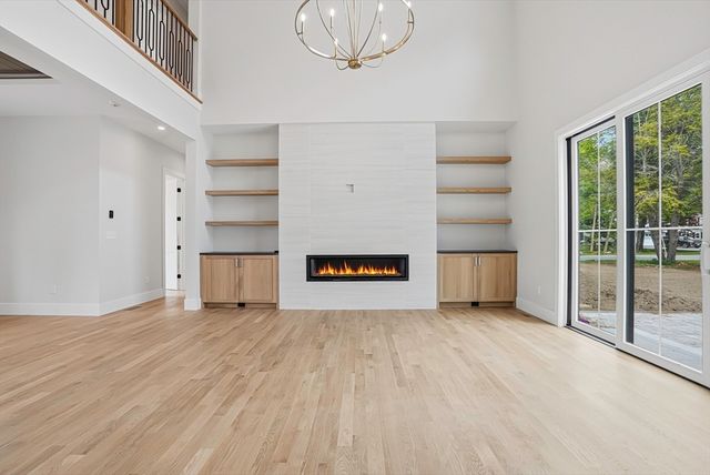 125 West Plain Street, Wayland, MA 01778