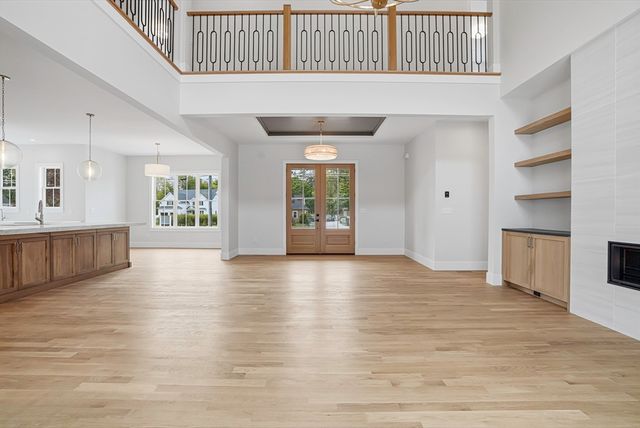 125 West Plain Street, Wayland, MA 01778