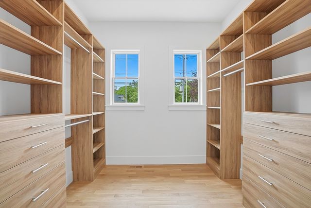 125 West Plain Street, Wayland, MA 01778
