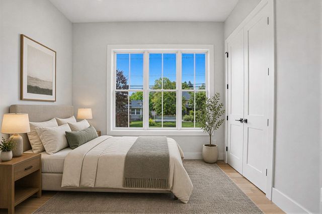 125 West Plain Street, Wayland, MA 01778