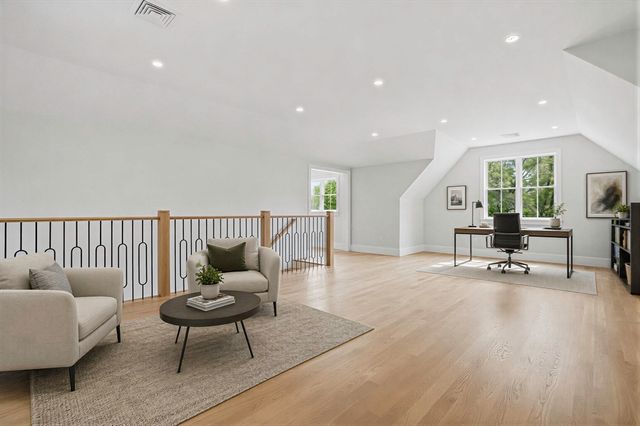 125 West Plain Street, Wayland, MA 01778