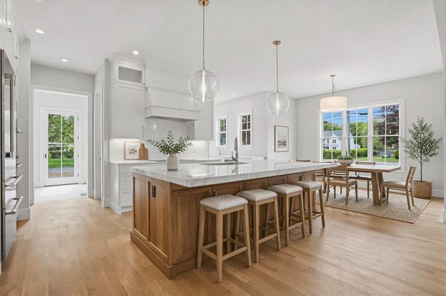 125 West Plain Street, Wayland, MA 01778