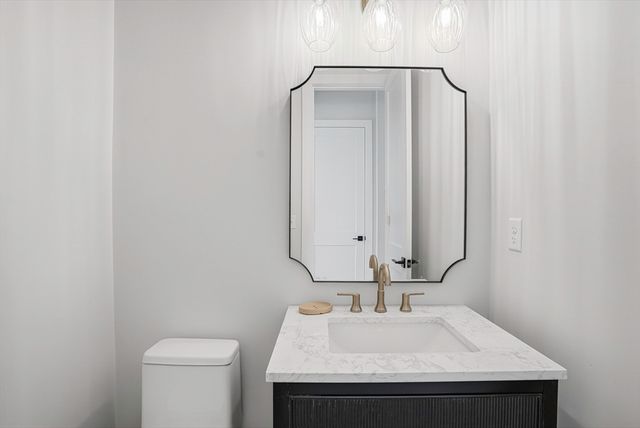 125 West Plain Street, Wayland, MA 01778