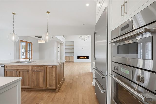 125 West Plain Street, Wayland, MA 01778