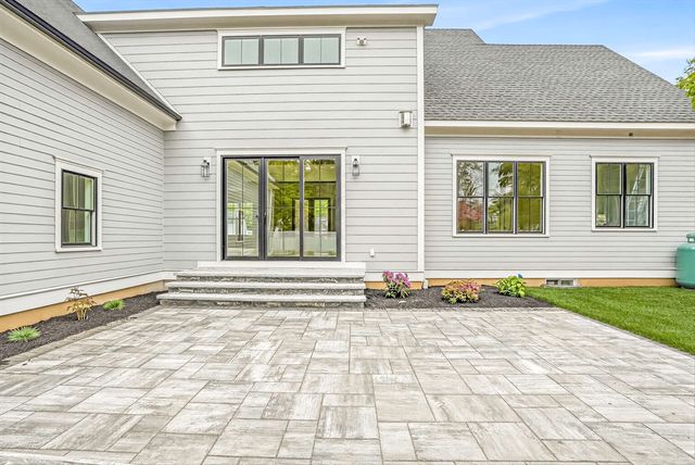 125 West Plain Street, Wayland, MA 01778