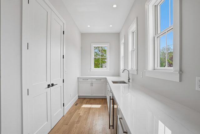 125 West Plain Street, Wayland, MA 01778