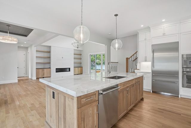 125 West Plain Street, Wayland, MA 01778