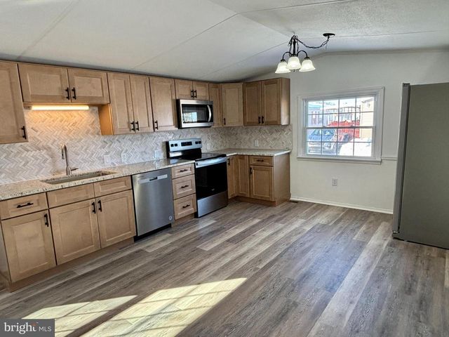 1004 HEATH AVE, Reading, PA 19605