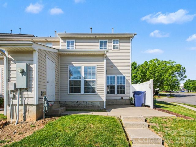 4201 Coulter Crossing, Charlotte, NC 28213