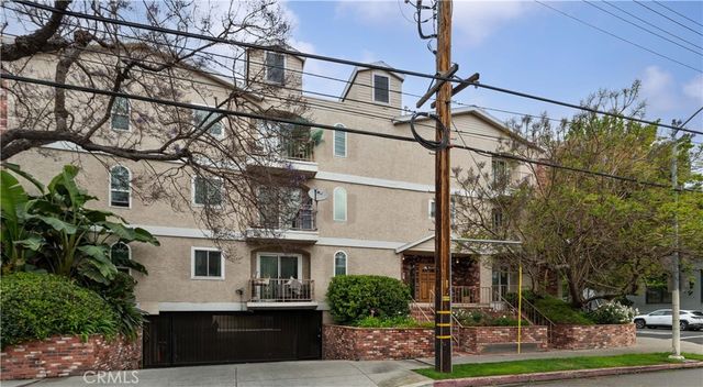 11337 Nebraska, Los Angeles, CA 90025