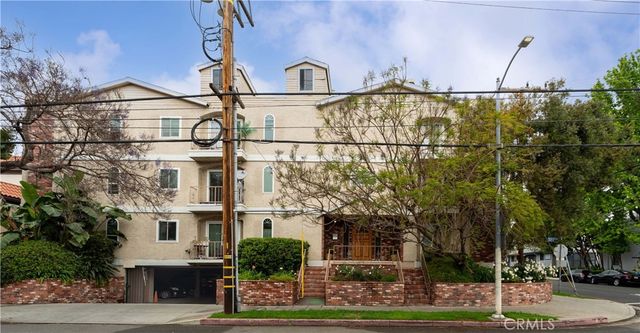 11337 Nebraska, Los Angeles, CA 90025