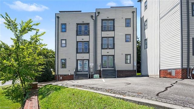 445 McAdoo Avenue, Greensboro, NC 27406