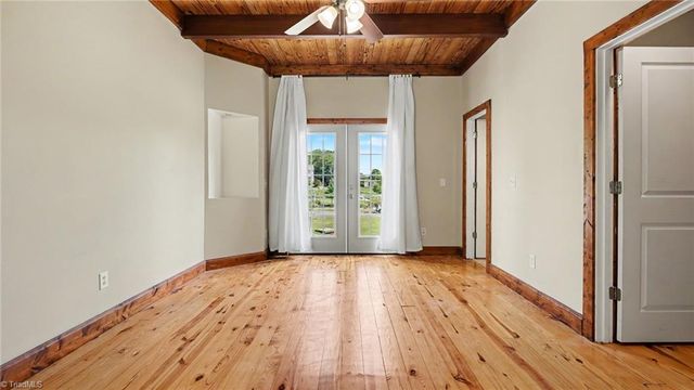 445 McAdoo Avenue, Greensboro, NC 27406