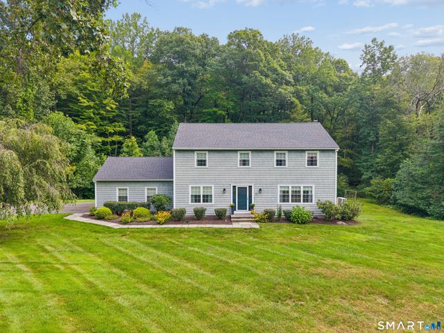 11 Autumn Drive, Danbury, CT 06811