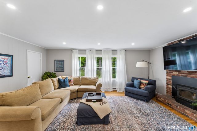 11 Autumn Drive, Danbury, CT 06811