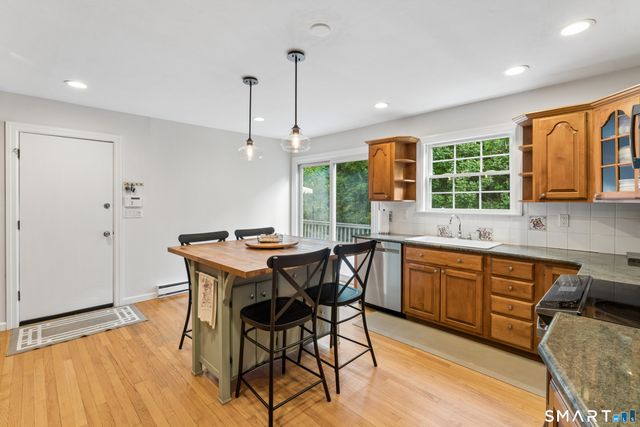 11 Autumn Drive, Danbury, CT 06811