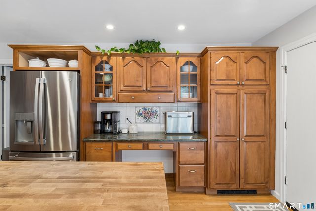 11 Autumn Drive, Danbury, CT 06811